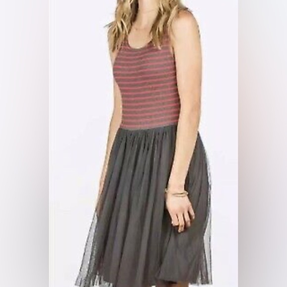 MATILDA JANE ‘Twas the Night Charcoal Gray/Red Striped Tulle Dress, Medium, GUC. - Picture 11 of 11